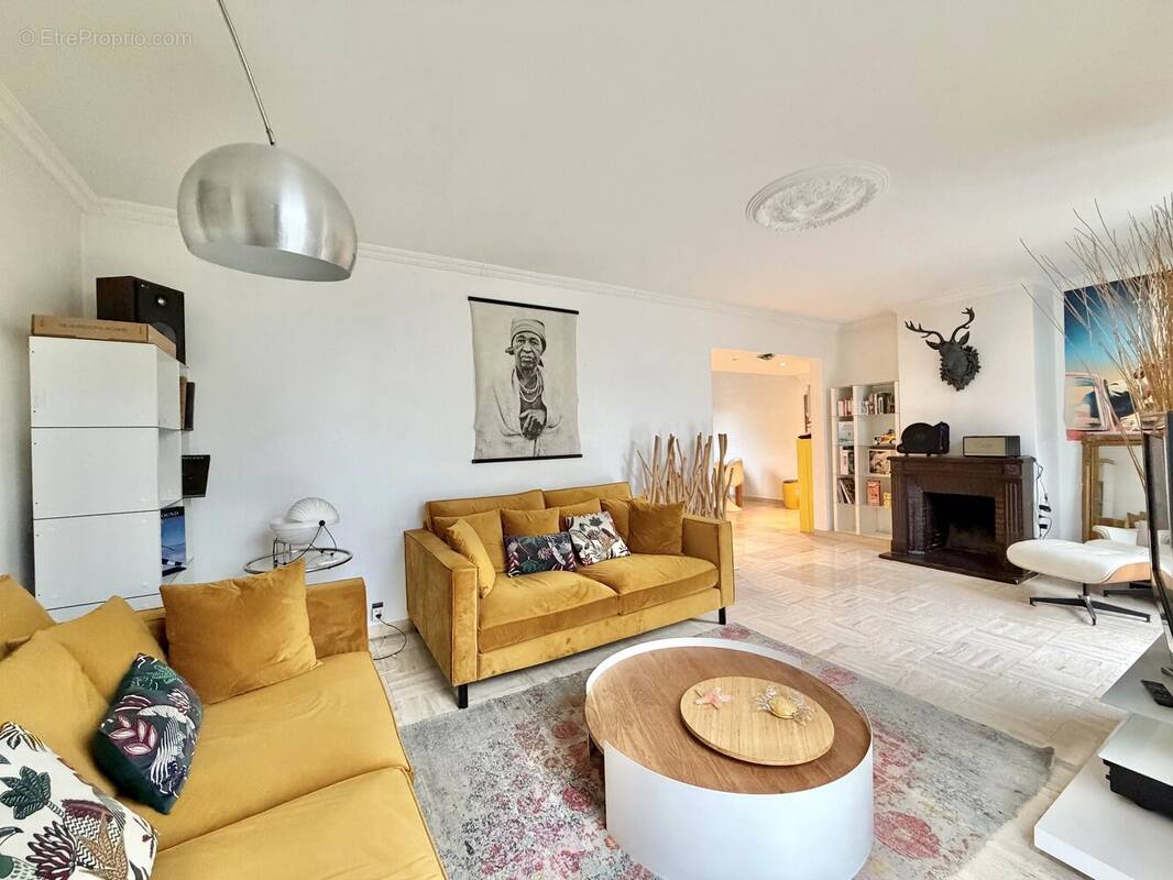 Maison à VERRIERES-LE-BUISSON