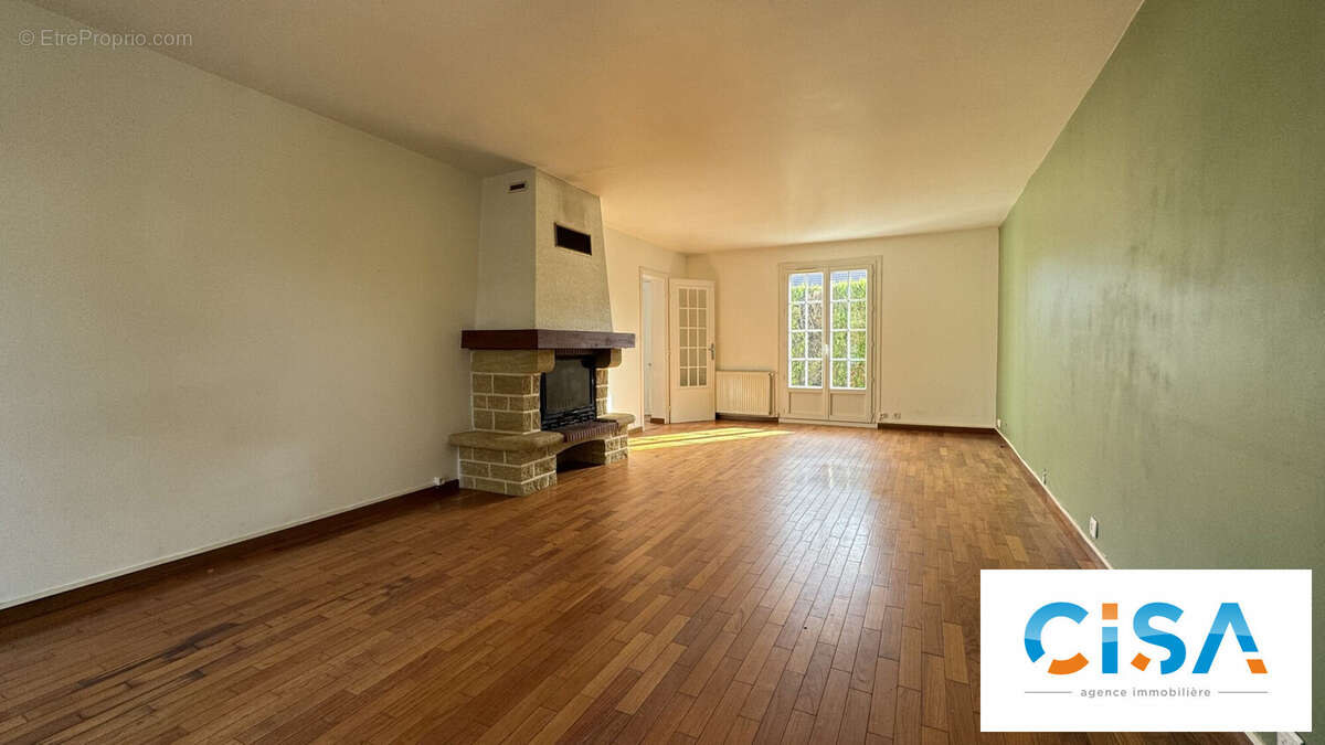 Maison à PONT-SAINTE-MAXENCE