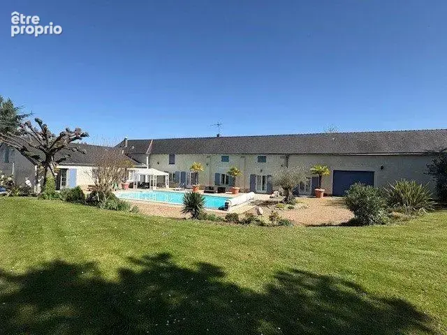 Maison 8 pièces 290 m² à vendre à Saumur (49400) - photo 2