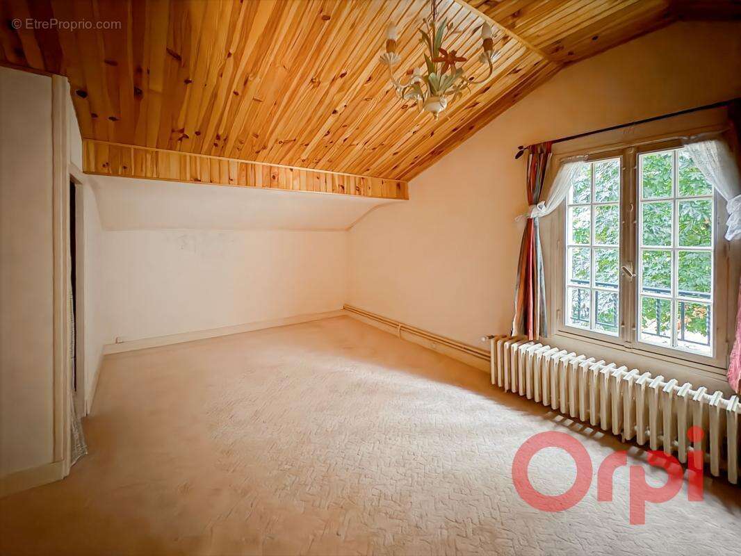 Maison à GERMIGNY-L'EXEMPT