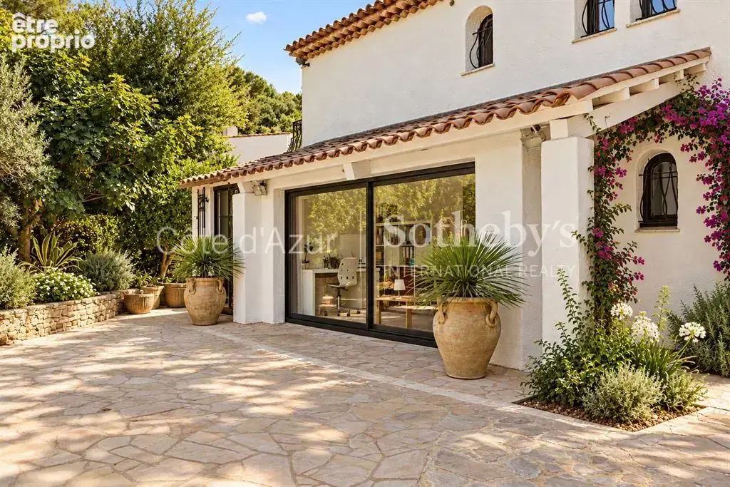 Villa de 184 m² avec piscine et jardin à Mougins, proche du village à pied - photo 7