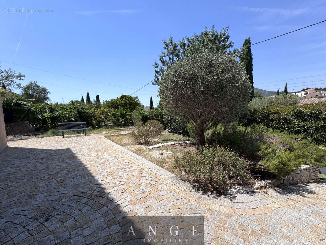 Maison à LA GARDE