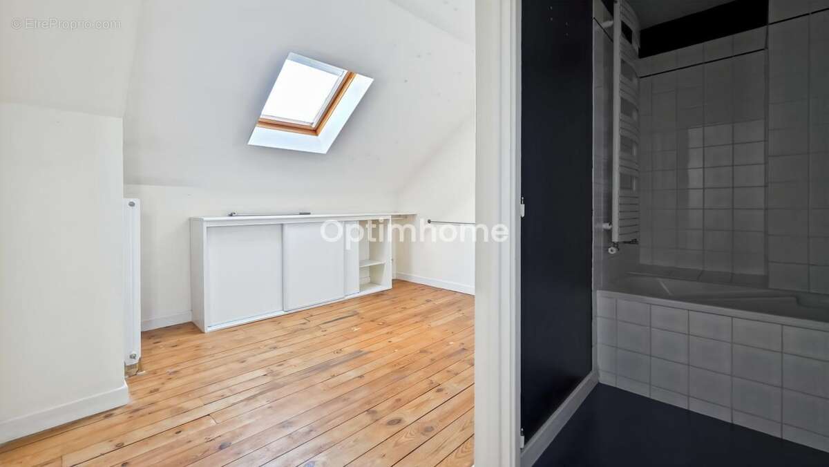 T3 duplex – Bureau + mezzanine – Immeuble 1903 – Chamalières – DPE E / GES E - photo 10