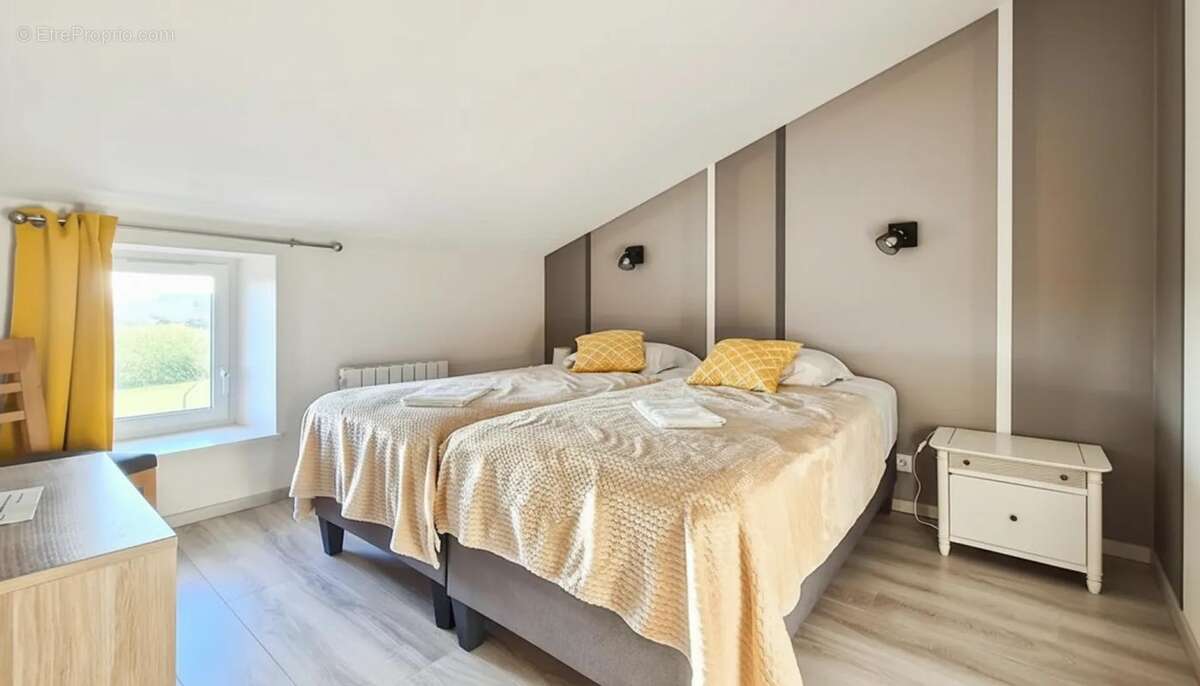 Maison à MERVENT