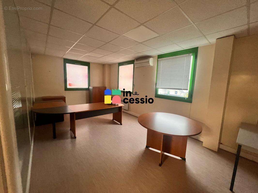 ? beaux bureaux en zone franche 6 parkings – le mans ? - photo 3