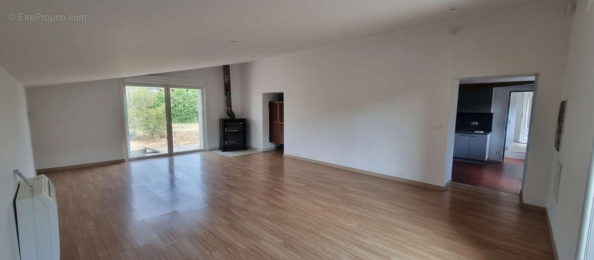 Villa 3/4P 135m2 avec Garage et Jardin 8310m2 - photo 5