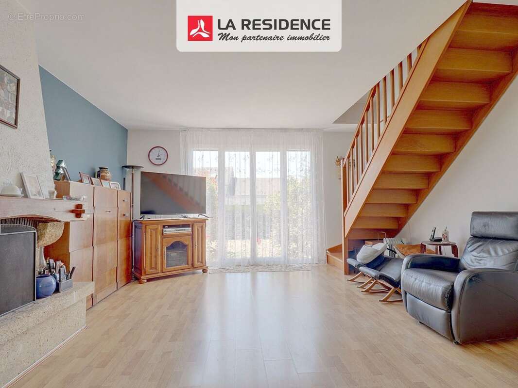 Maison 104 m² à Aubigny-Sur-Nere  - photo 7