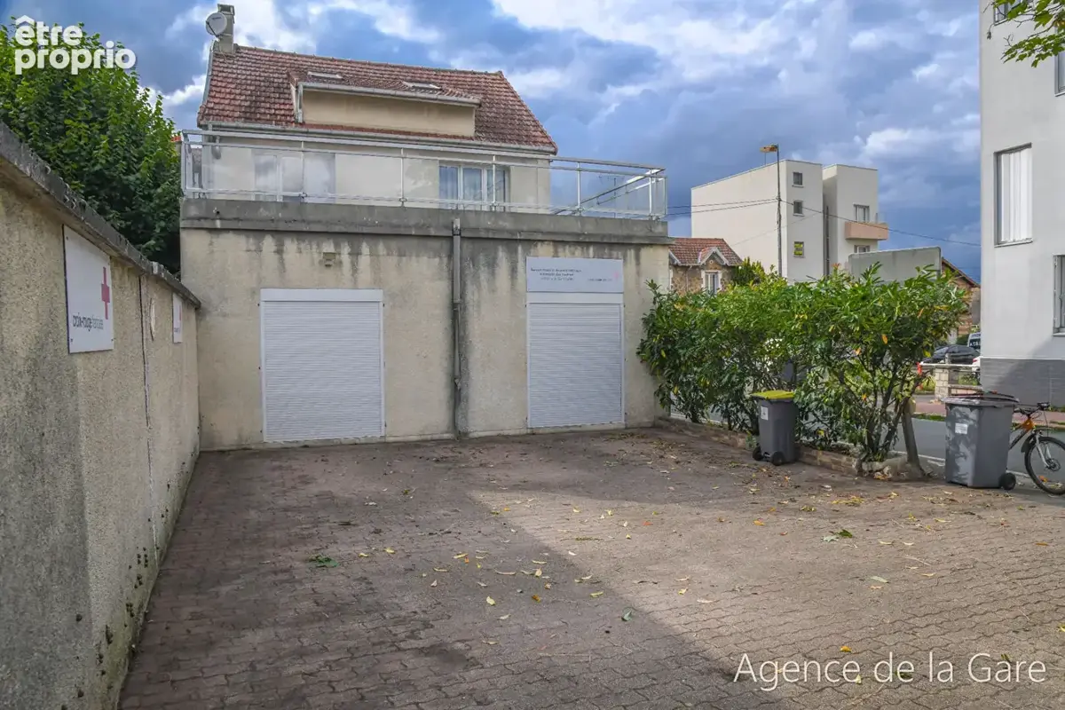 Local commercial Sartrouville 8 pièces 180 m2 - photo 14