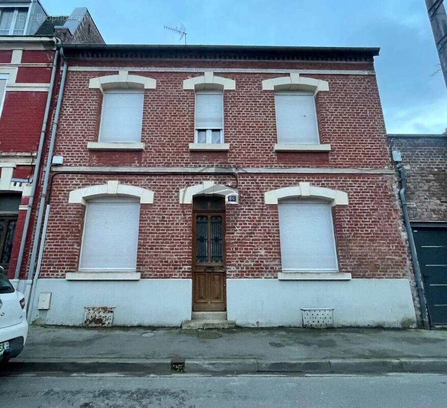 Maison à SAINT-QUENTIN