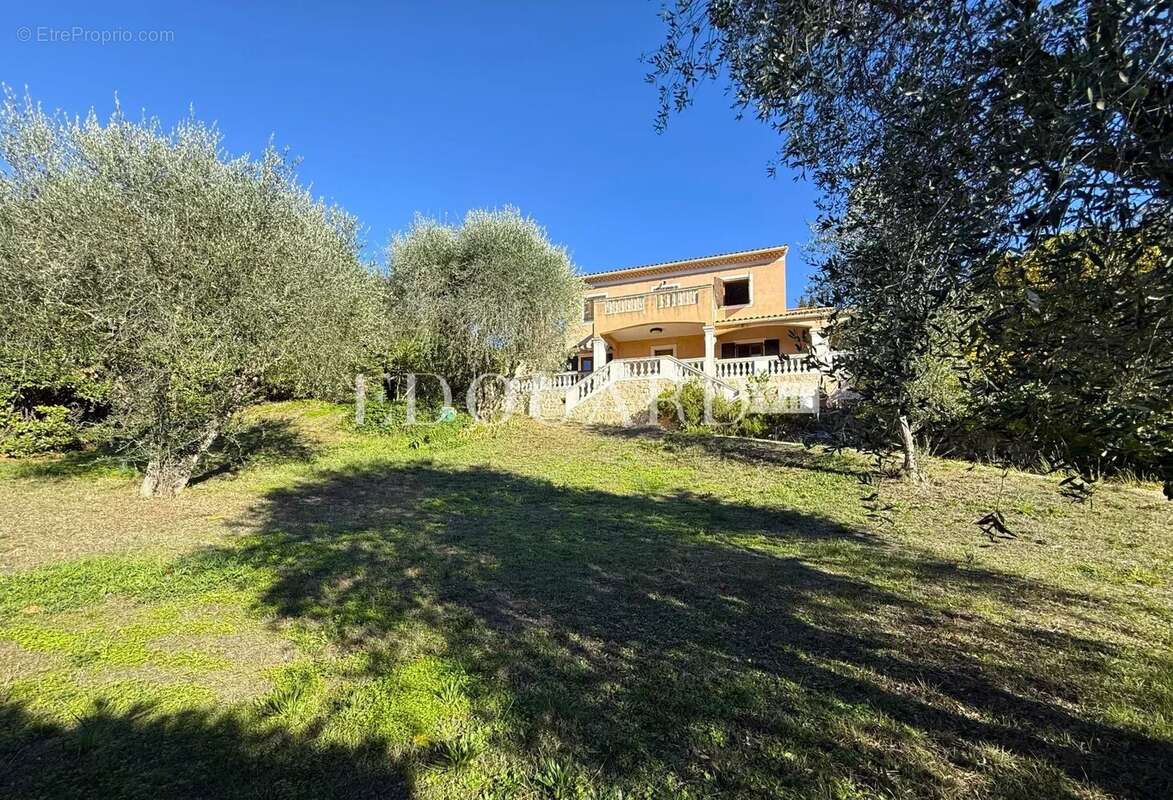 Maison à LA TURBIE