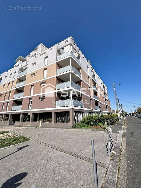 Photo 1 - Appartement à CENON