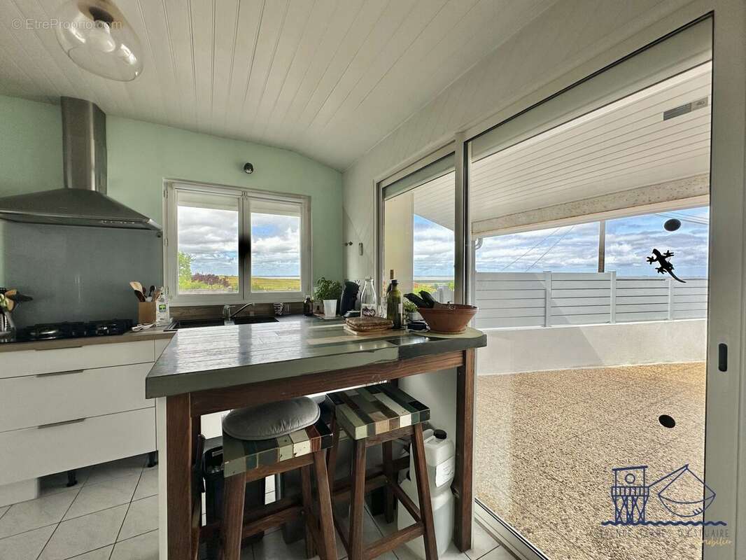 Maison à SAINT-FORT-SUR-GIRONDE