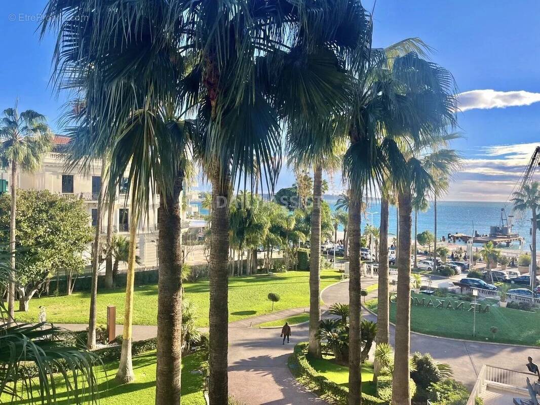 Appartement à CANNES