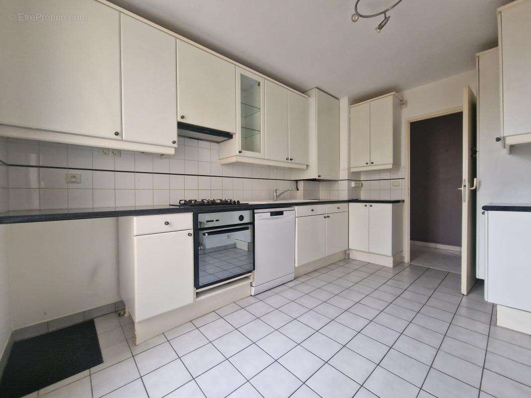 Appartement à VAIRES-SUR-MARNE