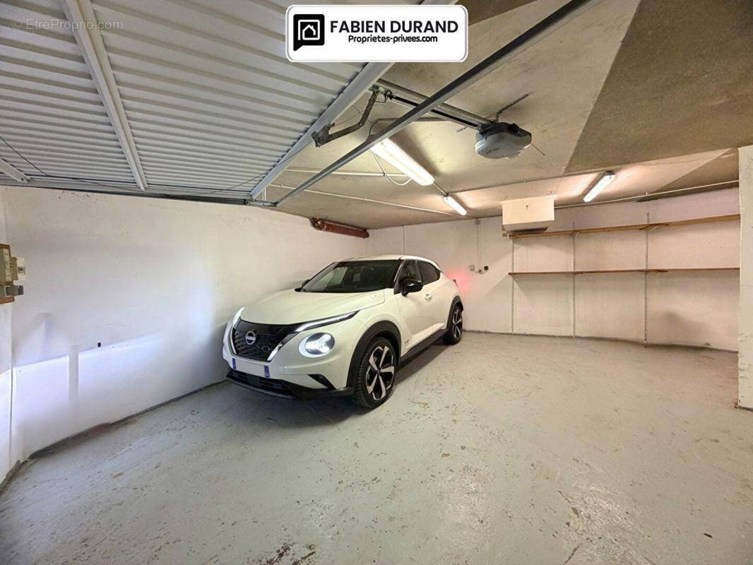 Parking à MANDELIEU-LA-NAPOULE
