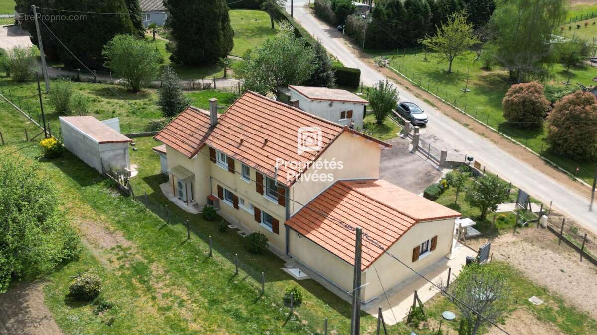 ABJAT SUR BANDIAT - Maison économe DPE B - 133 m² - Idéal bi-famille ou investissement - photo 2