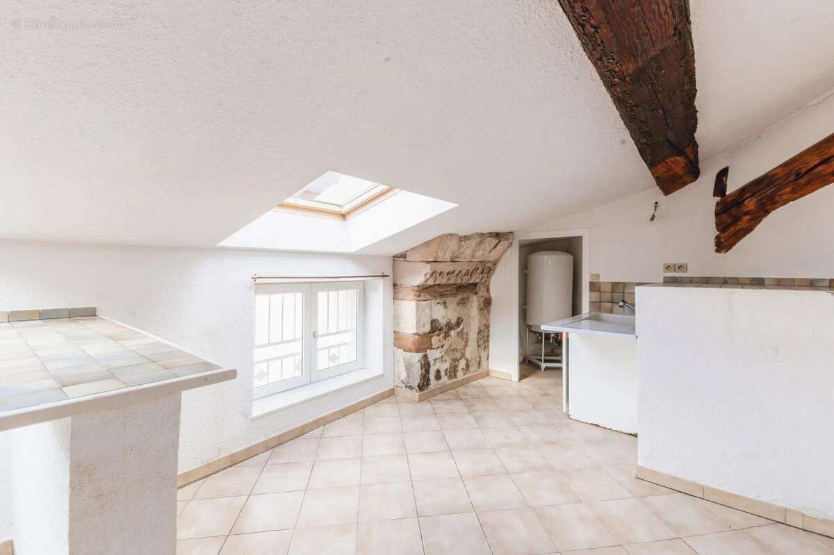 Charmant Appartement T4 de 113m² au sol - Dernier étage - Lumineux - photo 8