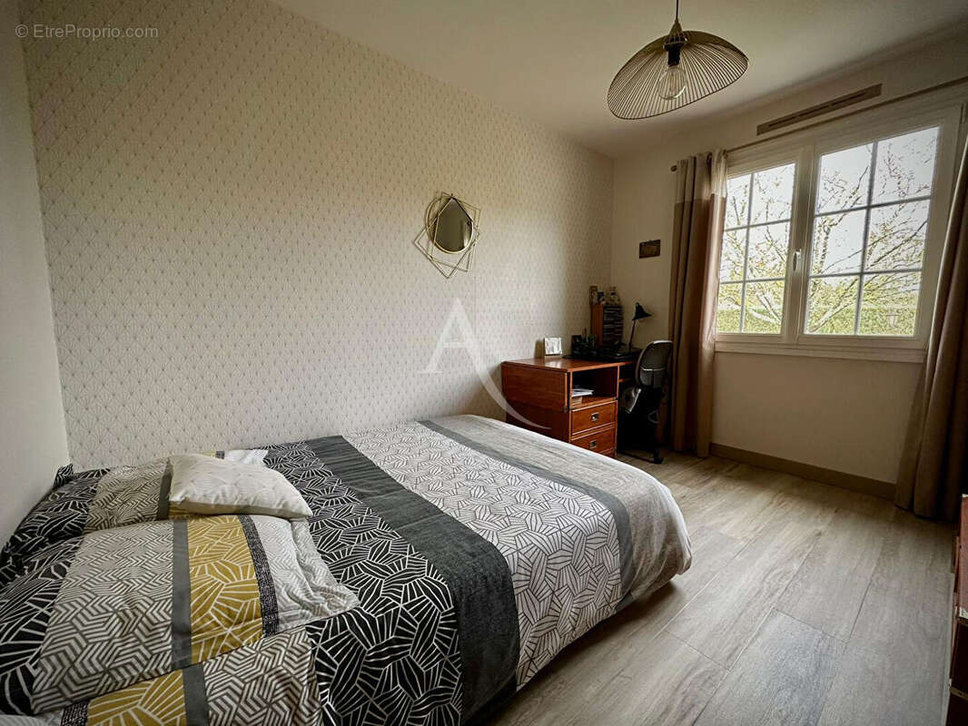 Maison à CHATEAUNEUF-EN-THYMERAIS