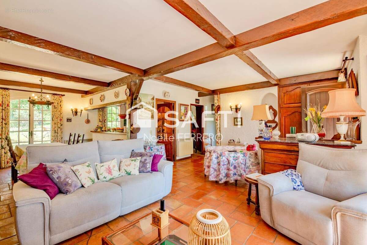 Photo 2 - Maison à LA MOLE