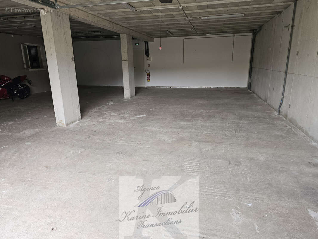 Commerce à SAINTE-MAXIME