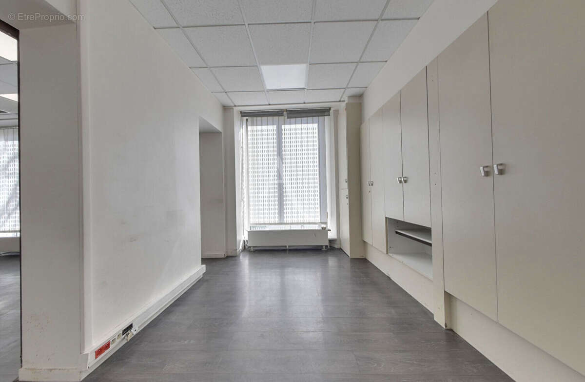 Commerce à BAGNOLET