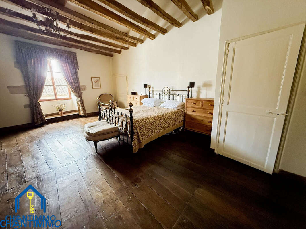 Maison à MOUILLERON-EN-PAREDS