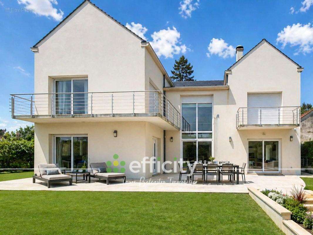 Maison à QUINCY-SOUS-SENART