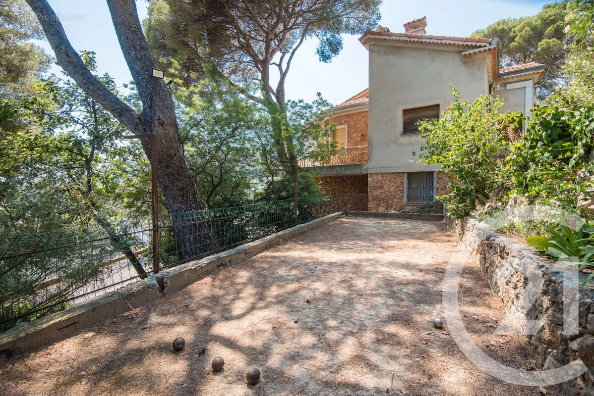 Maison à BEAUSOLEIL