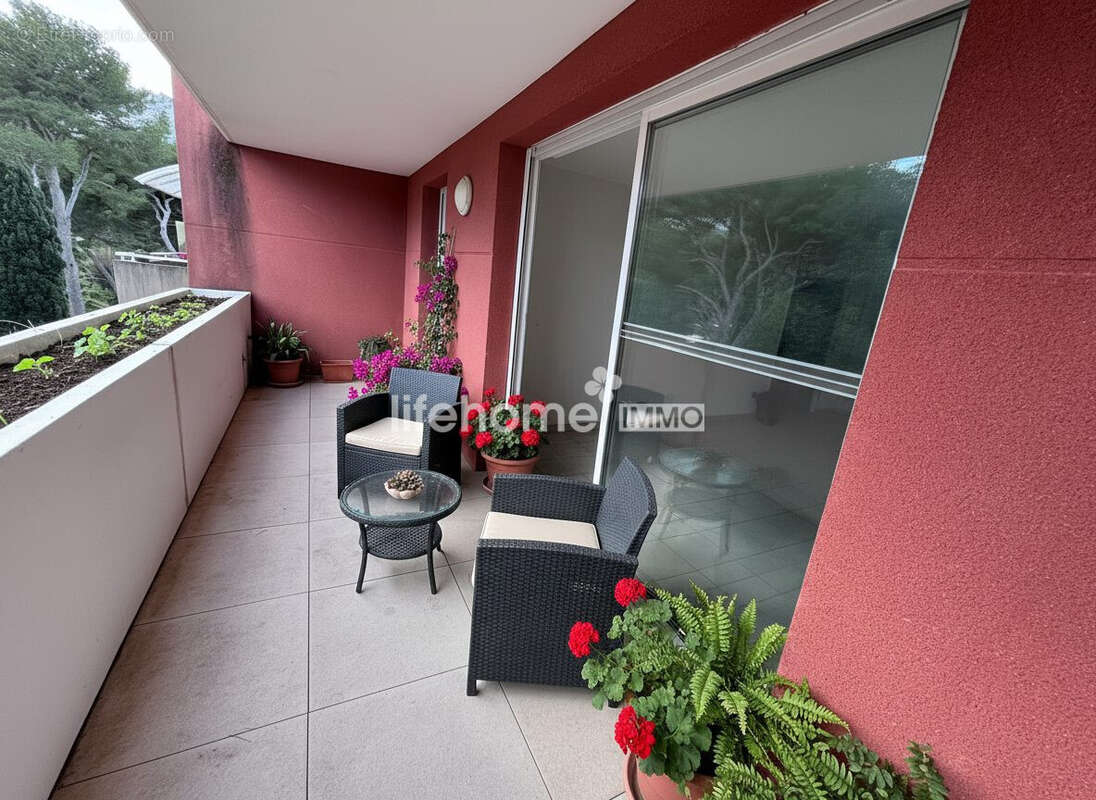 Appartement à MARSEILLE-9E