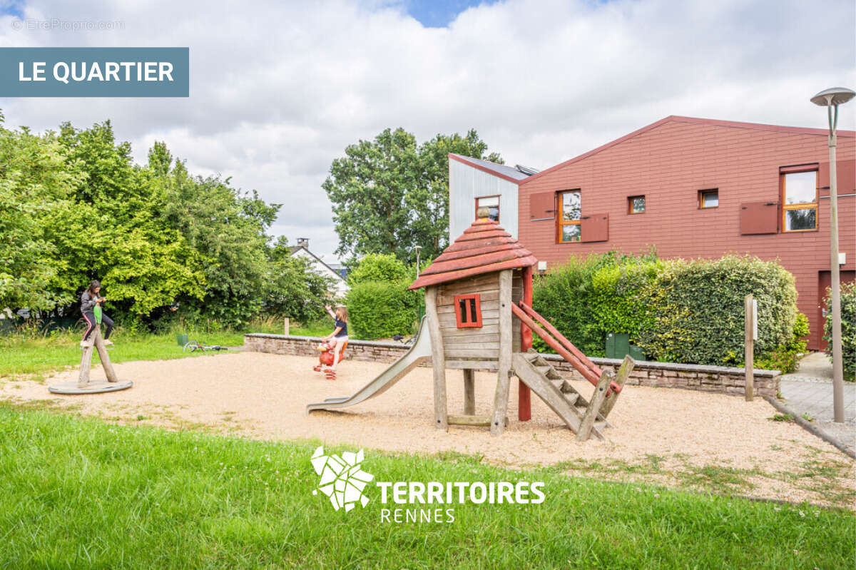 Terrain à LA CHAPELLE-THOUARAULT