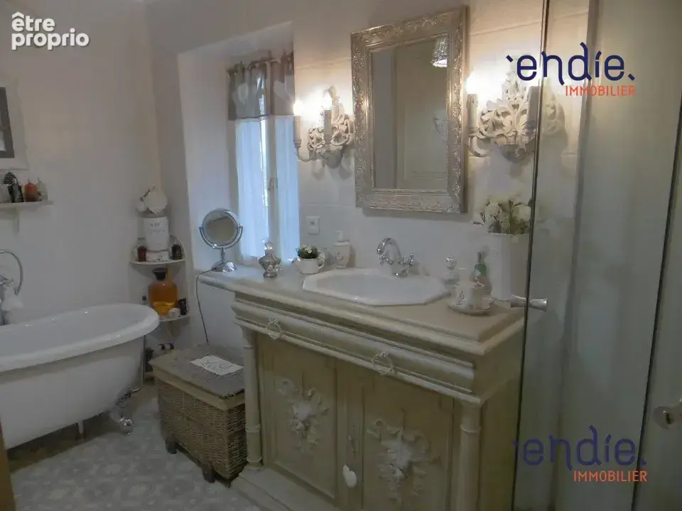 Maison 5 pièces 160 m² à vendre à Saint-Ambroix (18290) - photo 9