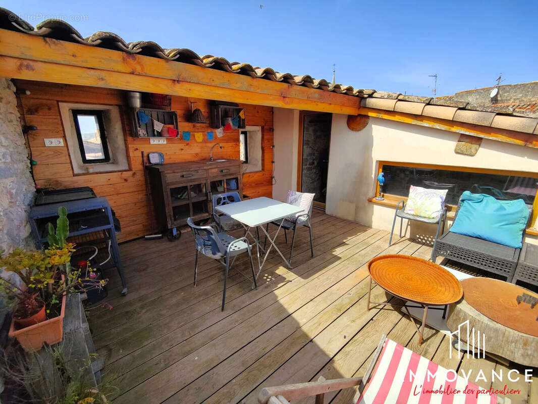 Maison à VIOLS-LE-FORT