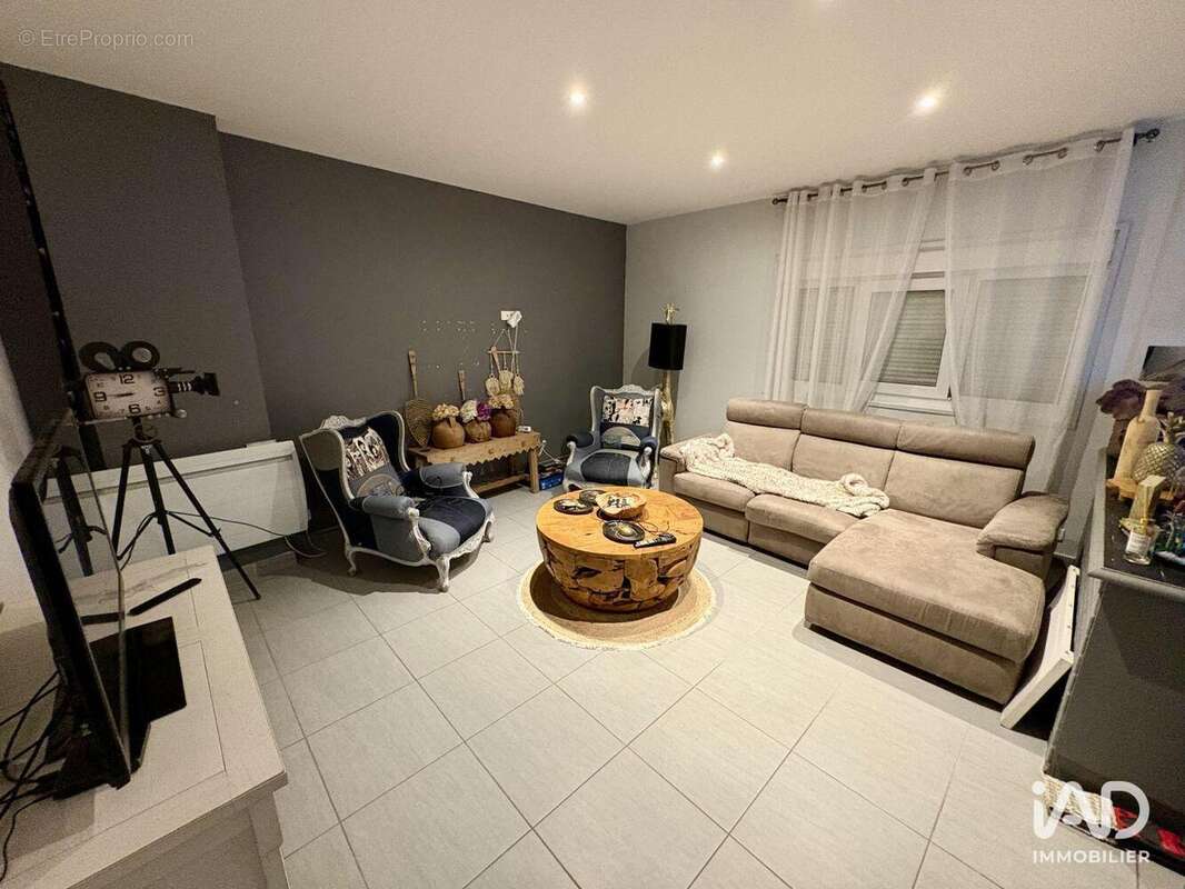 Commerce 130 m² à Maroeuil  - photo 6