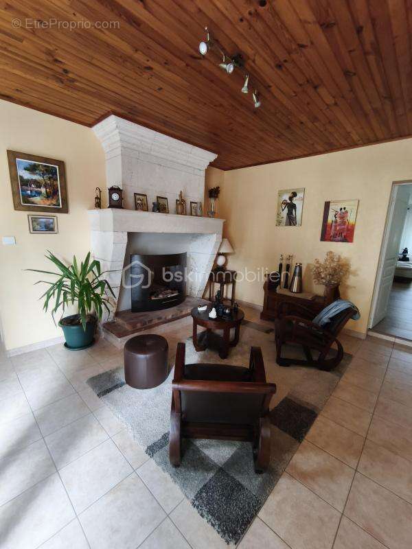 Maison à SAINT-ANTOINE-SUR-L&#039;ISLE