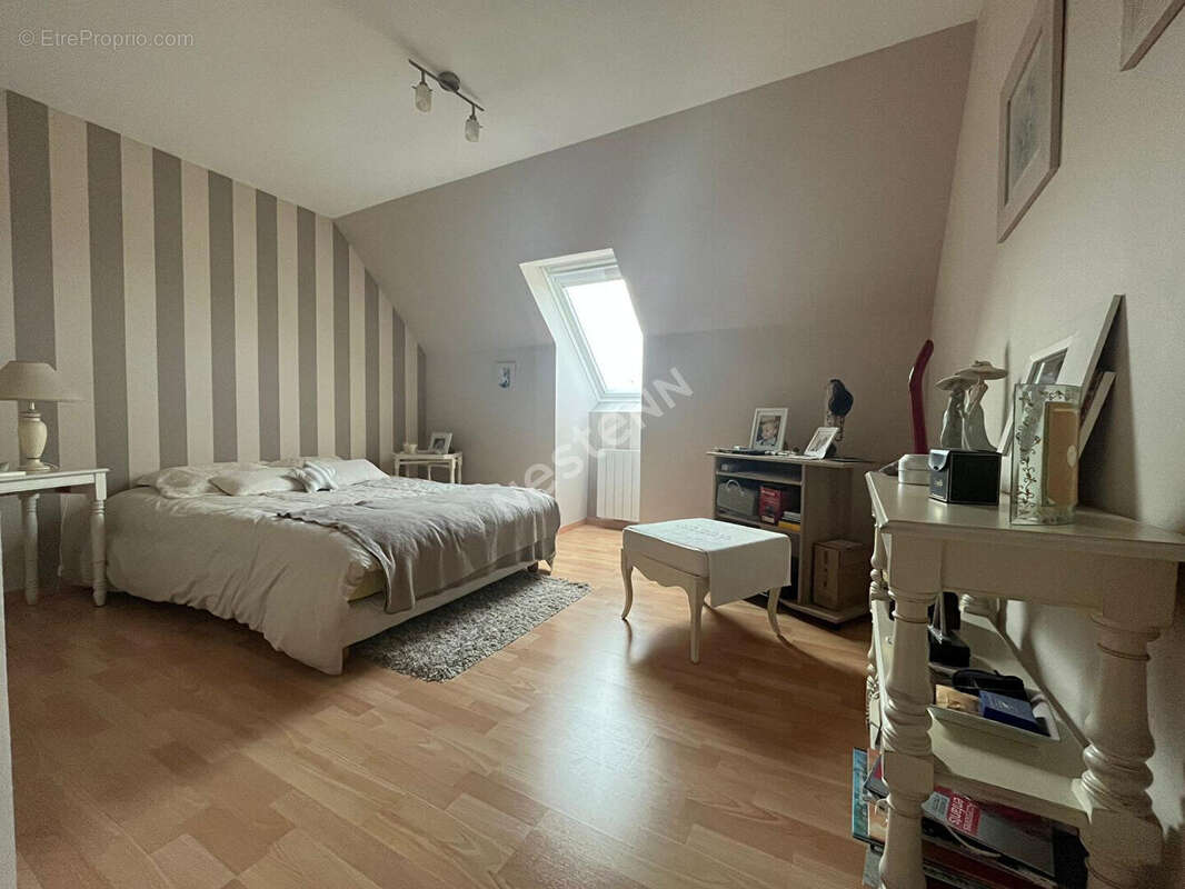 Maison à MARLY-LA-VILLE