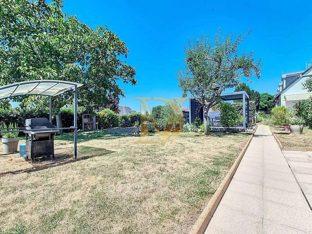 Maison à LA CROIX-EN-TOURAINE