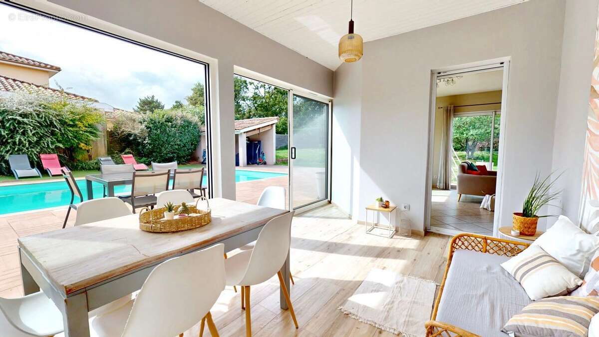 Maison à MARCY-L&#039;ETOILE