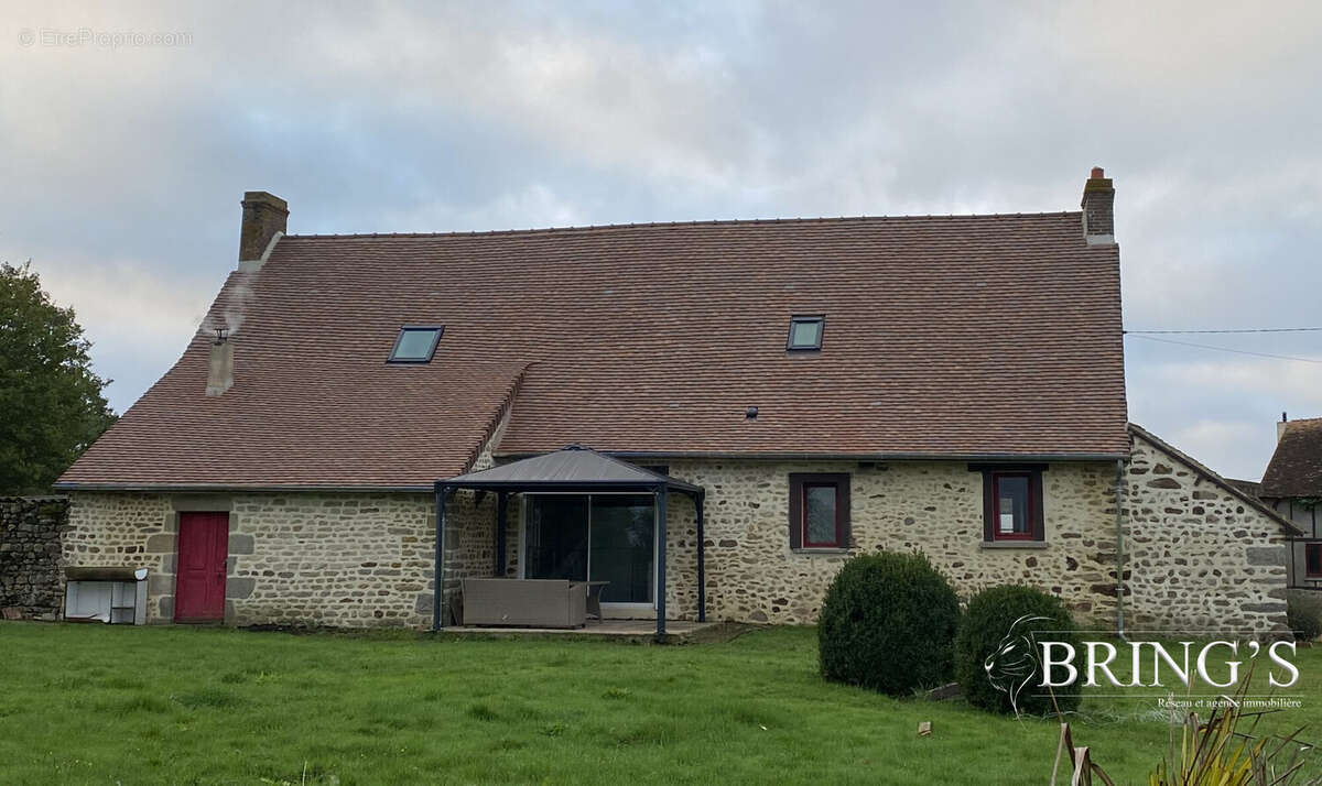 Maison à VILLAINES-LA-CARELLE