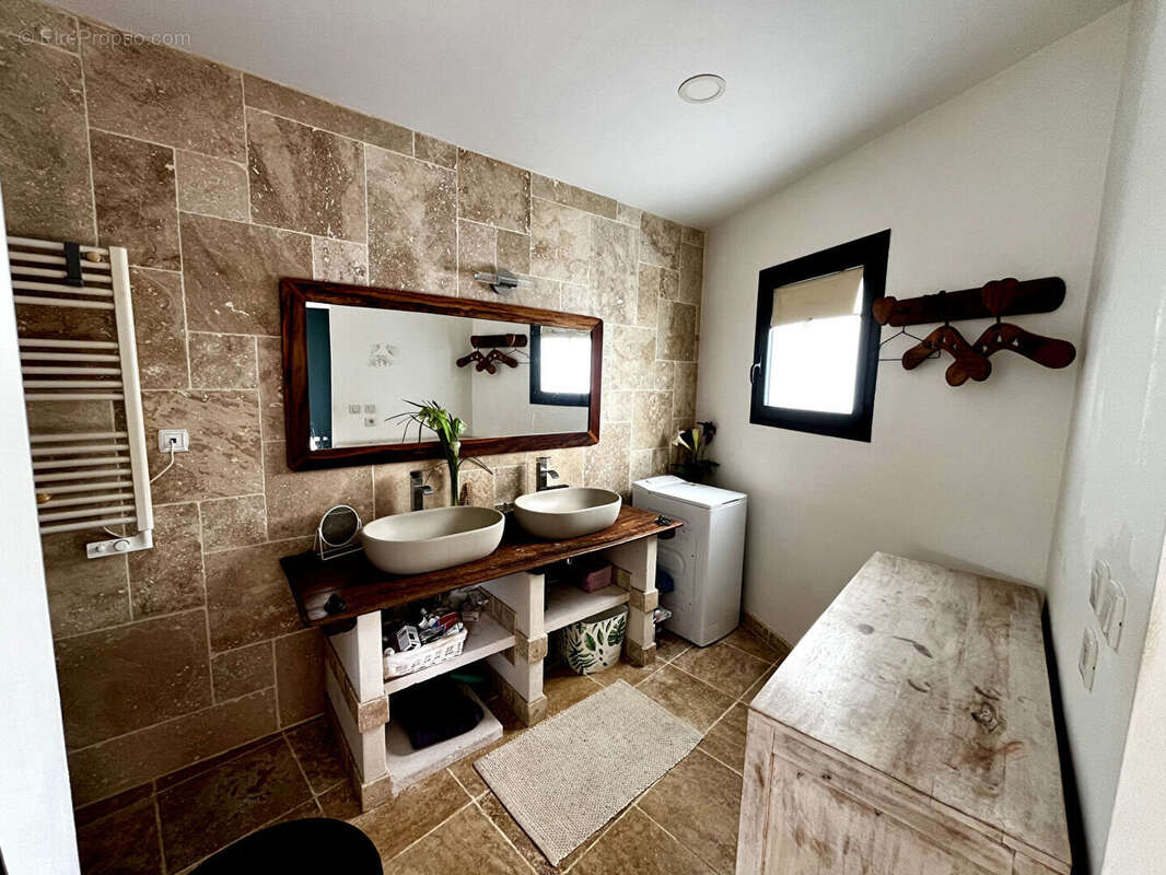 Maison à SAINT-DENIS