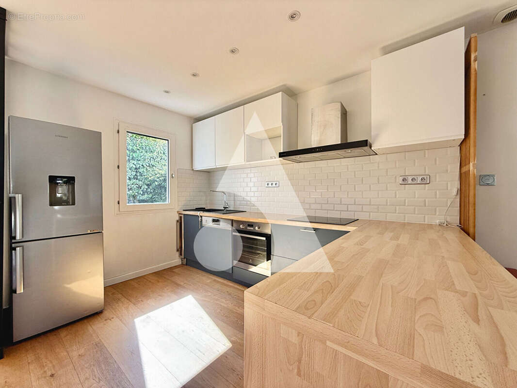 Maison à LE THOLONET