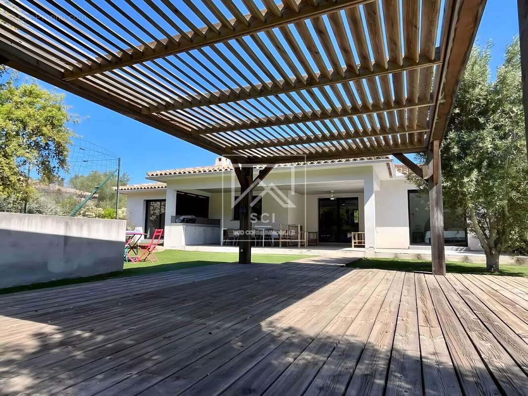 Maison à PORTO-VECCHIO