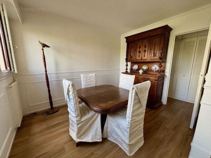 Appartement à CHENNEVIERES-SUR-MARNE