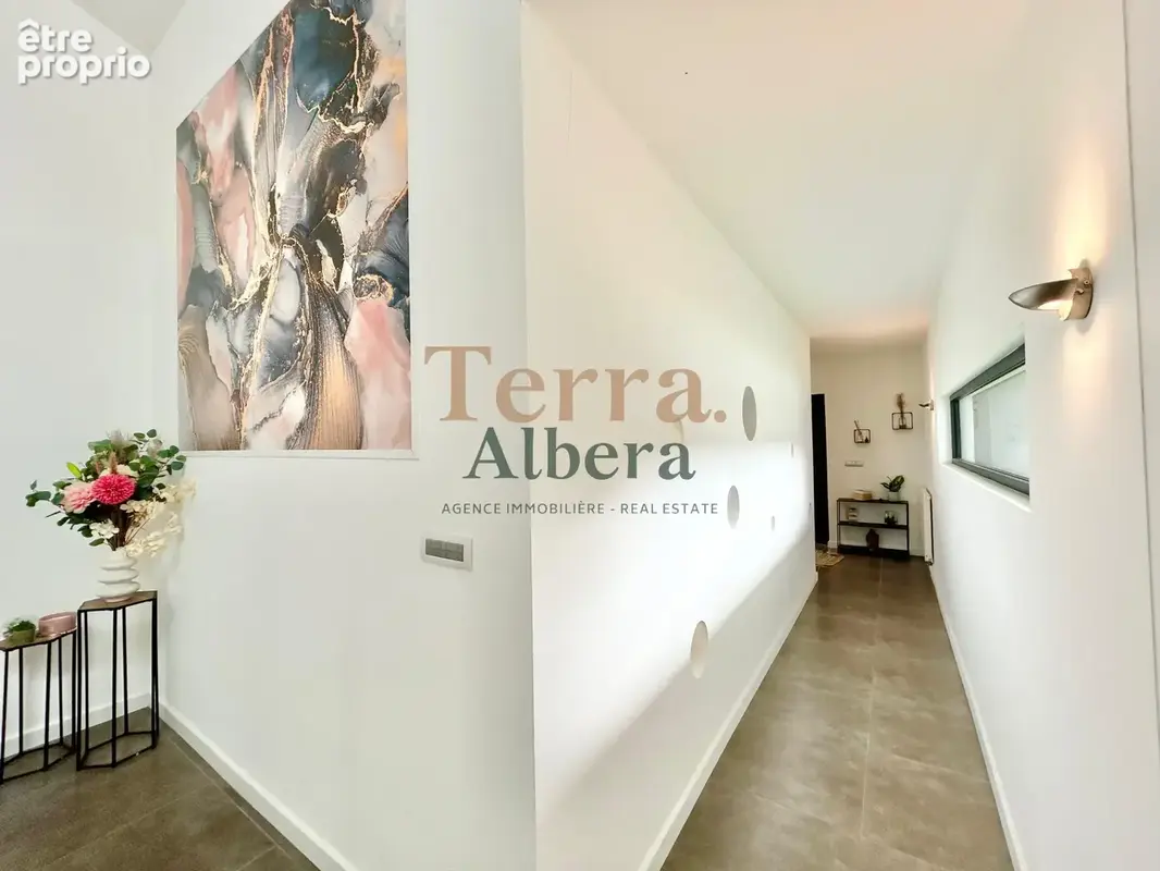Villa Contemporaine avec piscine, studio indépendant, et grand garage atelier - photo 22