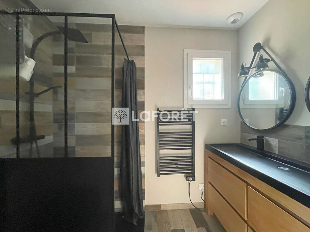 Maison à SAINT-JEAN-DU-FALGA