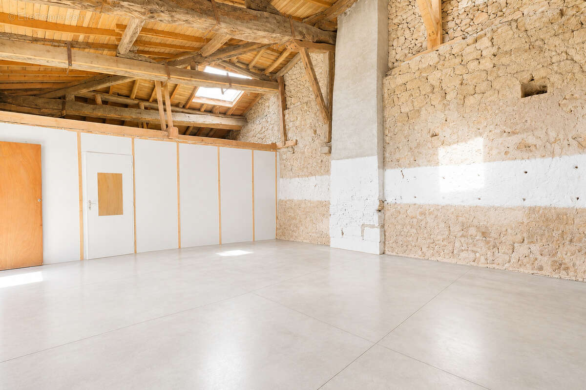 Appartement à SAINT-MACAIRE