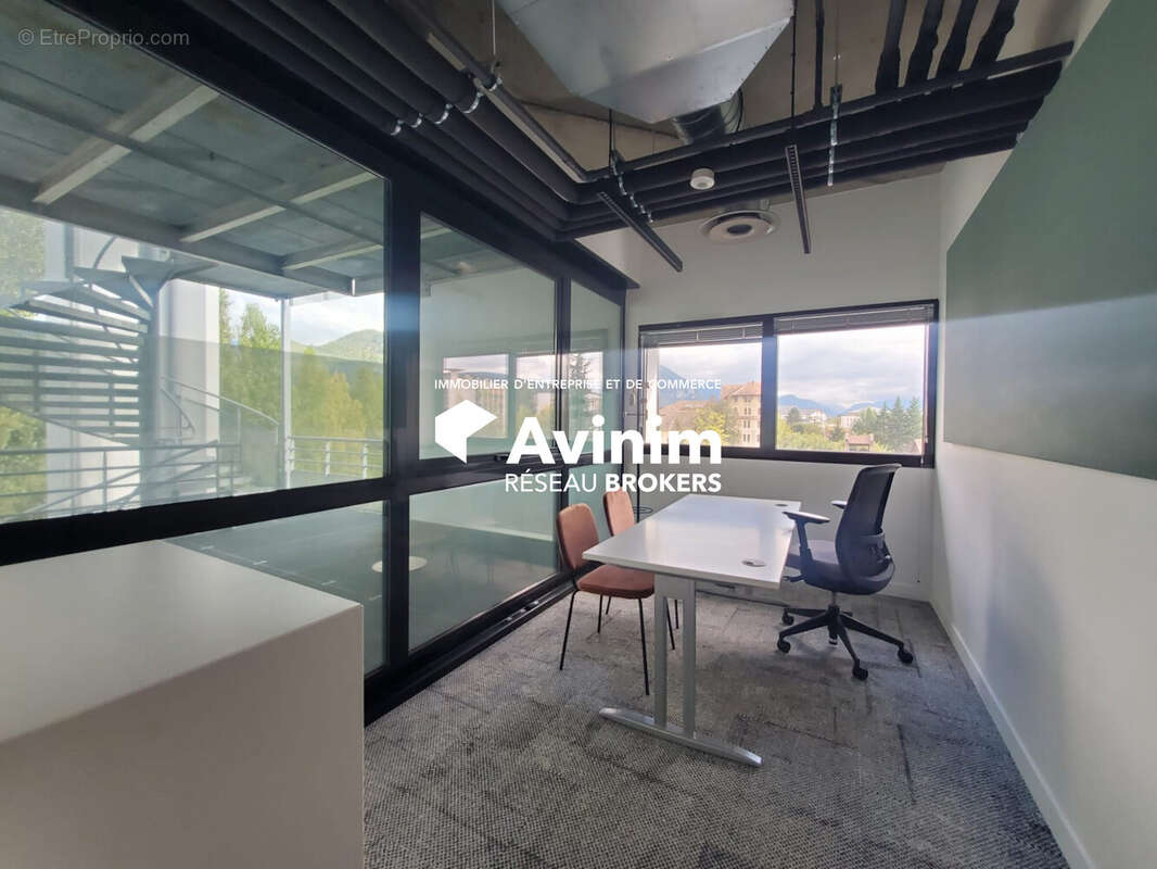Commerce 335 m² à Annecy  - photo 7