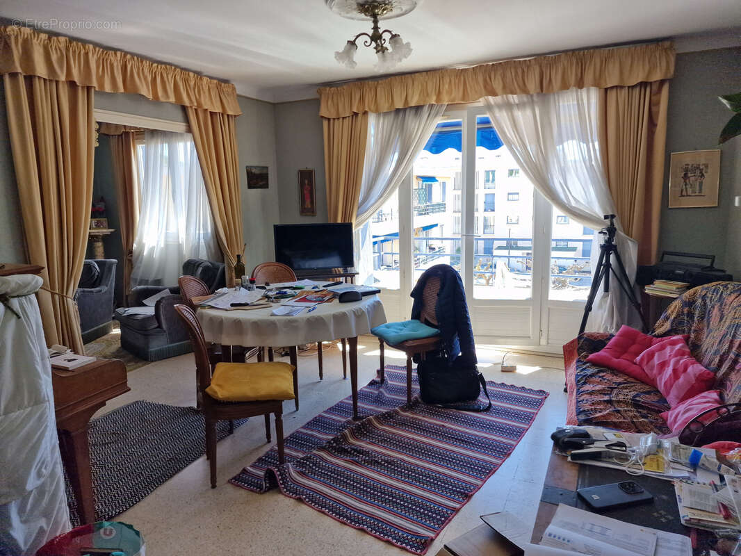 Appartement à LA VALETTE-DU-VAR