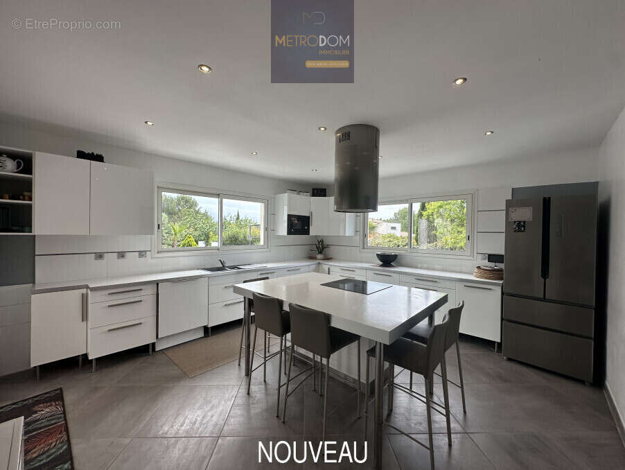 Maison à SAINT-MATHIEU-DE-TREVIERS