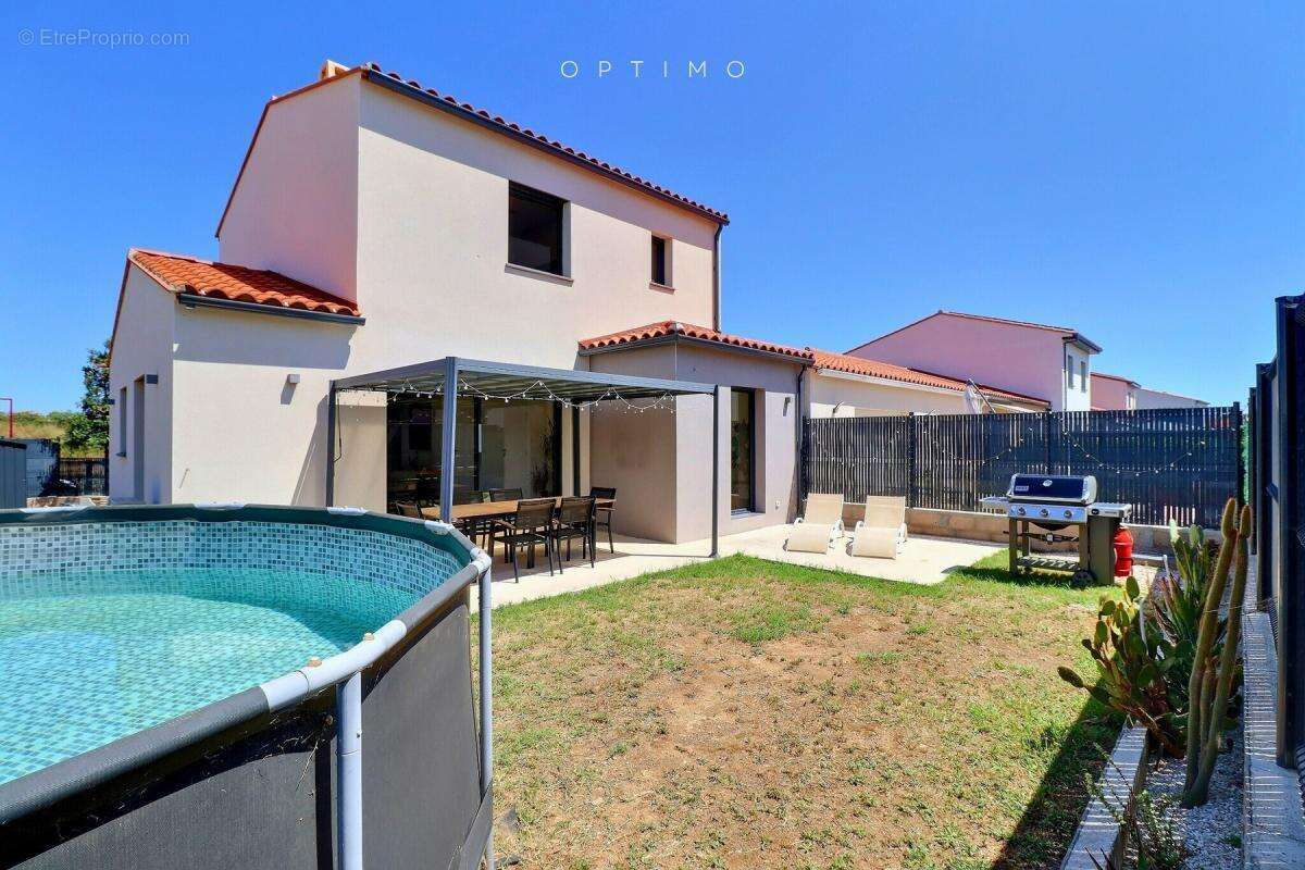 Maison à SAINT-GENIS-DES-FONTAINES