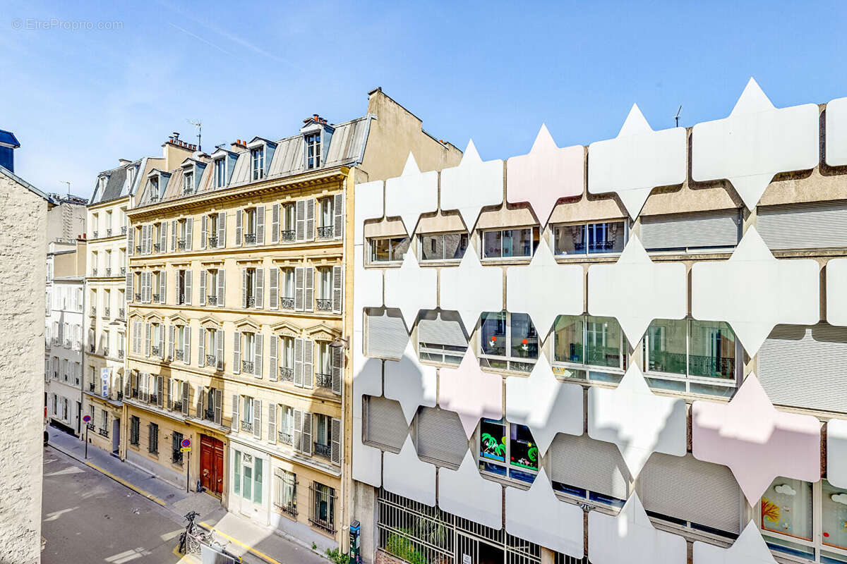 Appartement à PARIS-17E